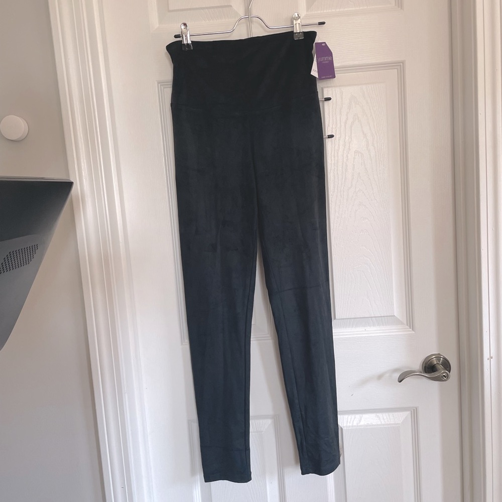 Yummie faux suede leggings